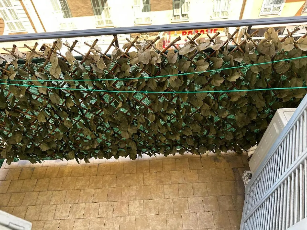 Appartement 600M Port, Tramway, Clim, Wifi à Nice