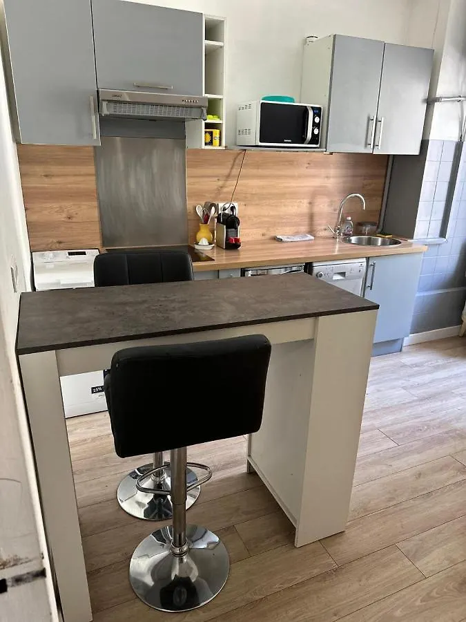Appartement 600M Port, Tramway, Clim, Wifi à Nice
