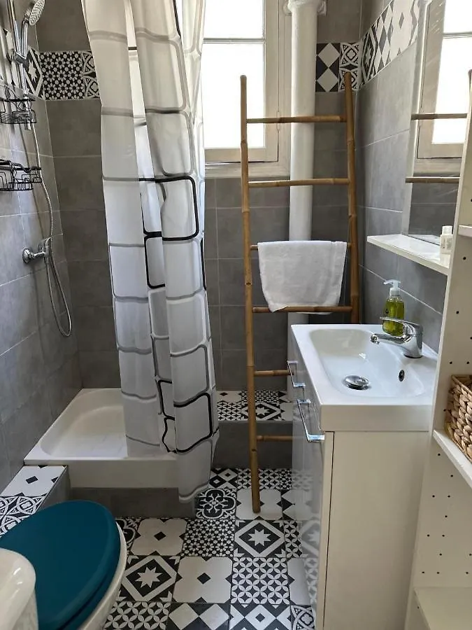 Appartement 600M Port, Tramway, Clim, Wifi à Nice