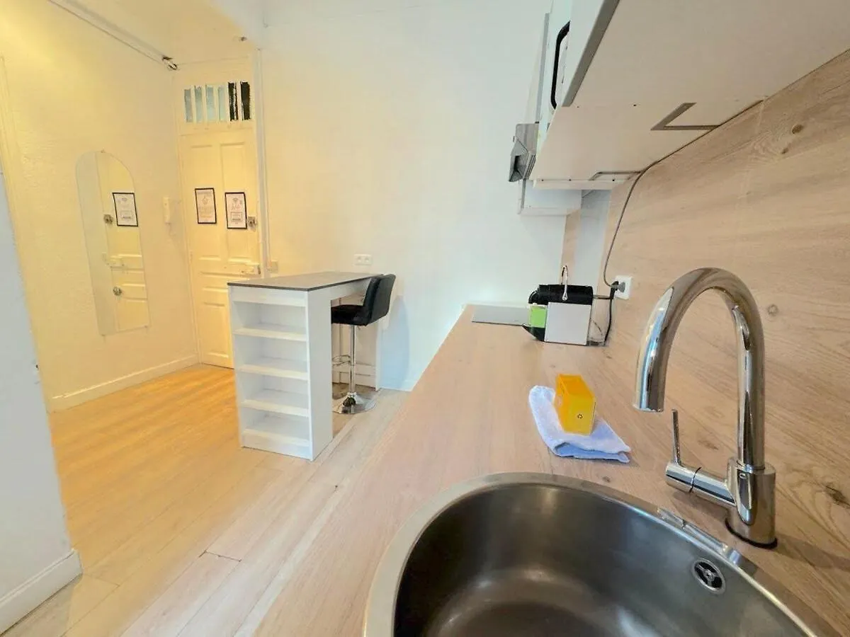 Appartement 600M Port, Tramway, Clim, Wifi à Nice