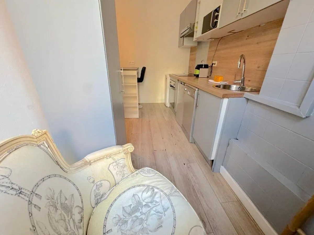 Appartement 600M Port, Tramway, Clim, Wifi à Nice