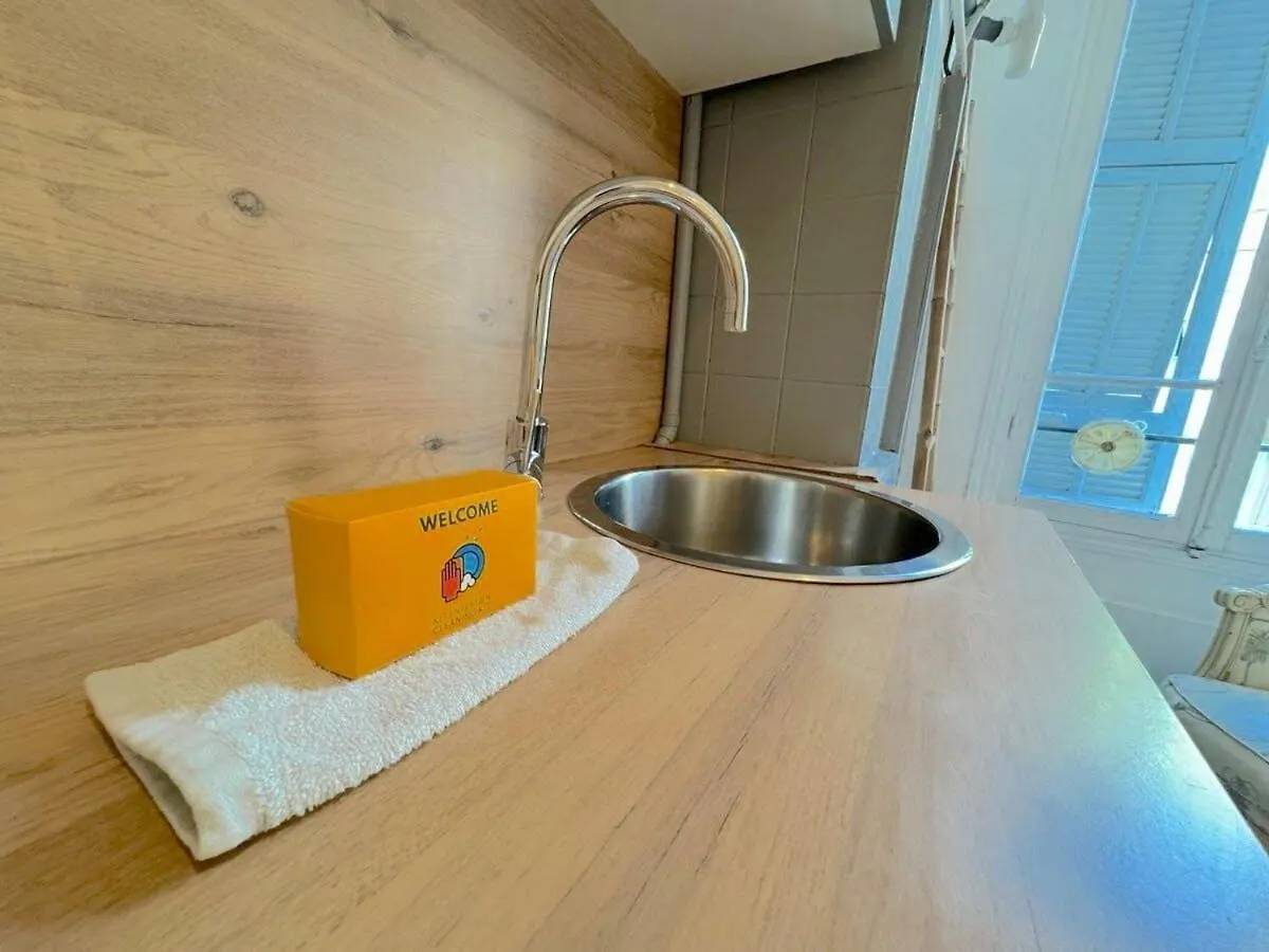 Appartement 600M Port, Tramway, Clim, Wifi à Nice