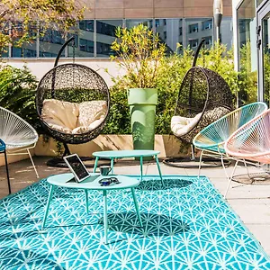 Ibis Styles Aéroport Arenas Hotel