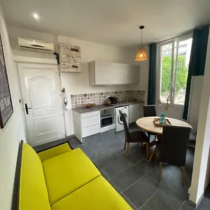 Charmant Dans Une Maison Nicoise Appartement